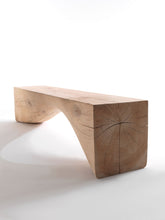 Curve Bench |