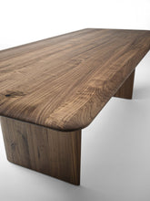 Vela Table |