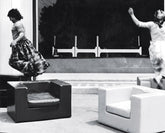 Throw away armchair |