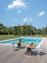 Inout Outdoor Chair |