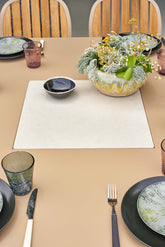 Quadro - Square table for eight |