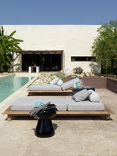 Inout Side Table | 44 |