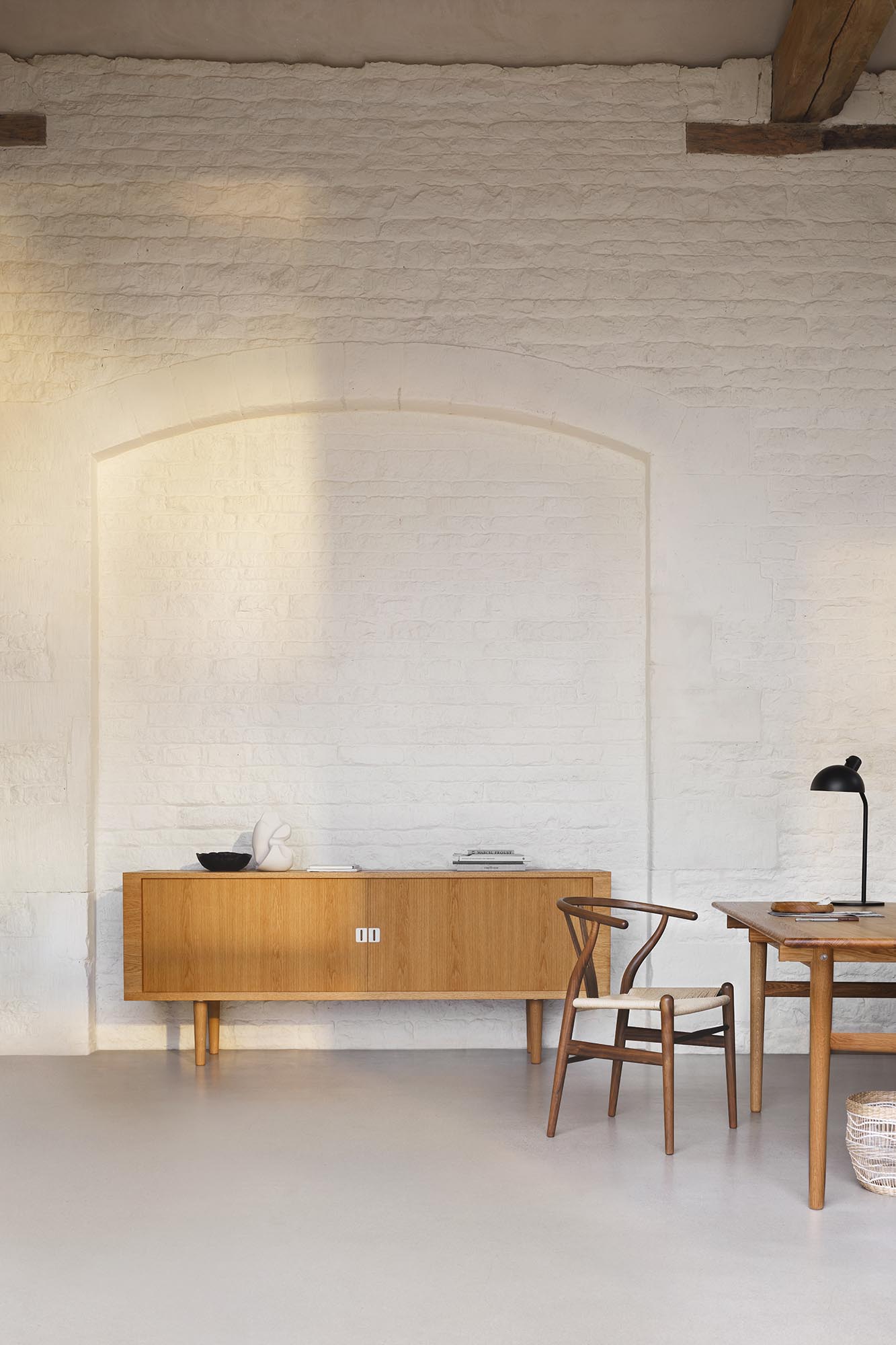 CH825 Cabinet | Interni
