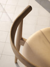 CH20 Elbow Chair |