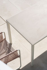 Plain Air Table |