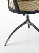 Young Lady Small Armchair |