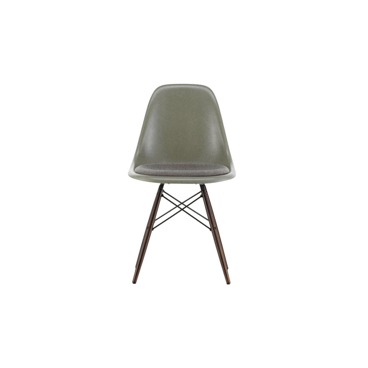 Eames Fiberglass Side Chair DSW