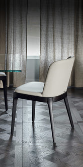 Magda Chair | 